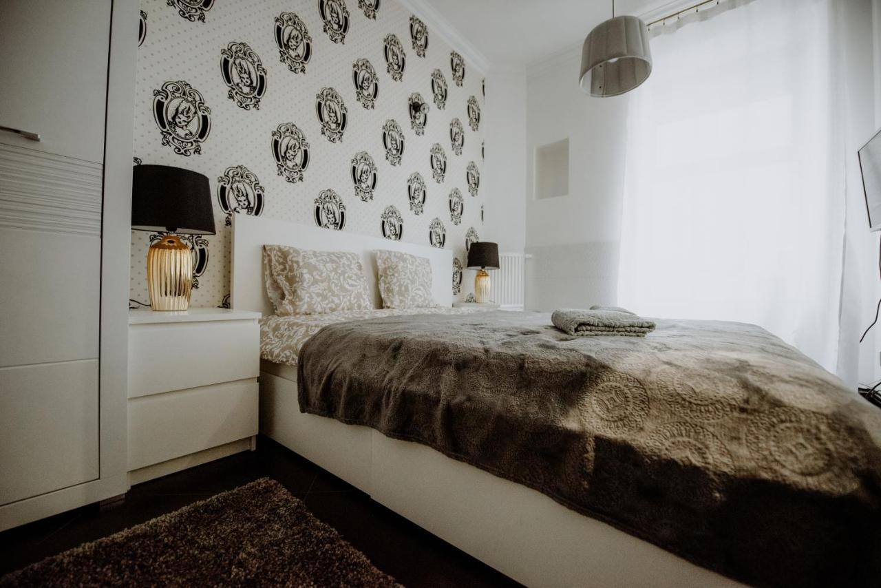 Grand Luxuryb&B -Piotrkowska St Free Parking Лодз Екстериор снимка